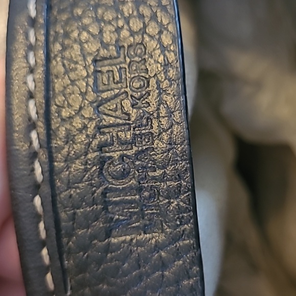 Michael Kors hobo handbag - Picture 5 of 5